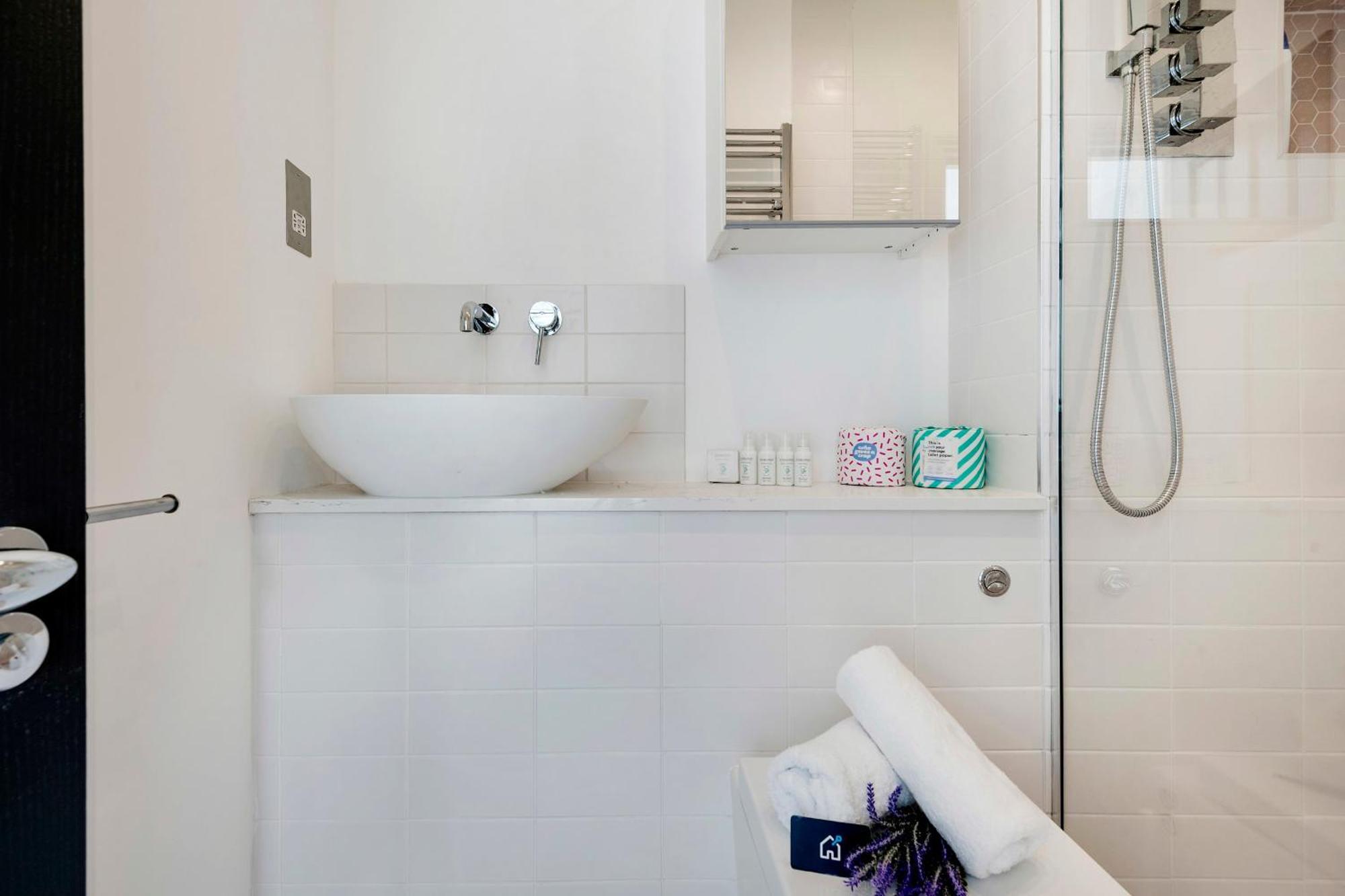Apartamento Modern And Bright Highgate Gem Londres Exterior foto